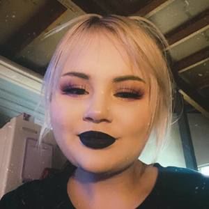 Meet your Posher, Tyrrien-sue